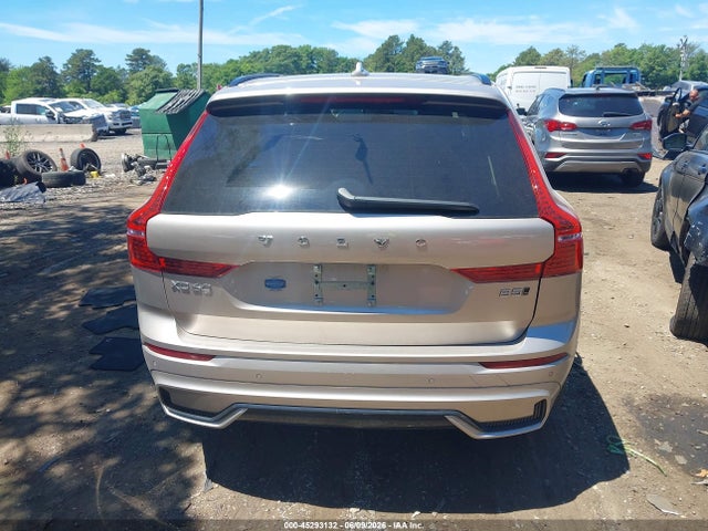 45293132 :رقم المزاد ، YV4L12RK4R1946150 vin ، 2024 Volvo Xc60 B5 Core Dark Theme مزاد بيع