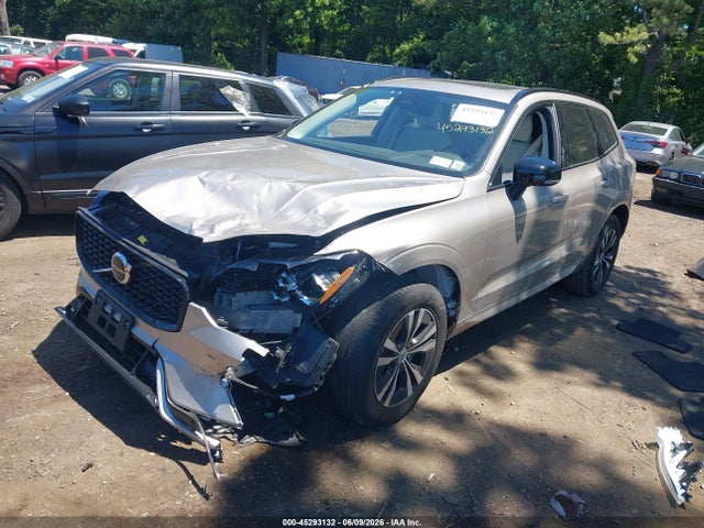 45293132 :رقم المزاد ، YV4L12RK4R1946150 vin ، 2024 Volvo Xc60 B5 Core Dark Theme مزاد بيع