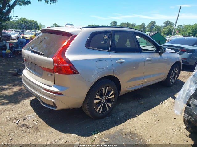 45293132 :رقم المزاد ، YV4L12RK4R1946150 vin ، 2024 Volvo Xc60 B5 Core Dark Theme مزاد بيع