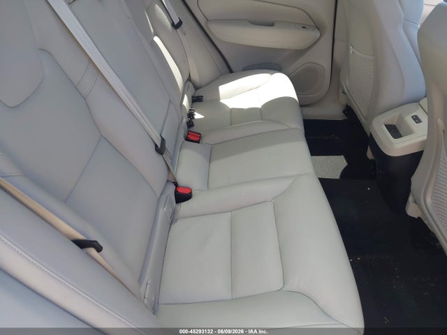 45293132 :رقم المزاد ، YV4L12RK4R1946150 vin ، 2024 Volvo Xc60 B5 Core Dark Theme مزاد بيع