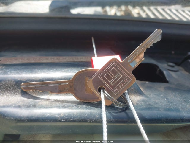 45293140 :رقم المزاد ، 1GCDR14H5HF348494 vin ، 1987 Chevrolet R10 مزاد بيع