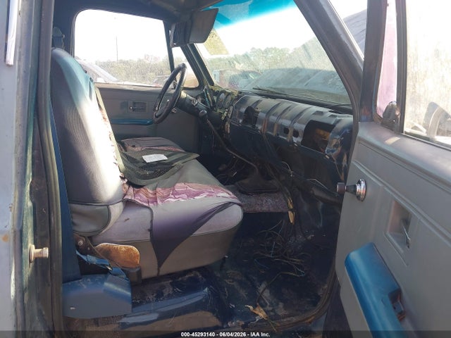 45293140 :رقم المزاد ، 1GCDR14H5HF348494 vin ، 1987 Chevrolet R10 مزاد بيع