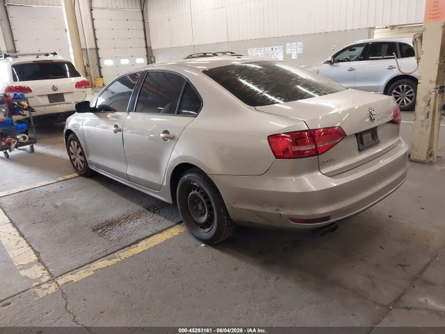2015 Volkswagen Jetta 2.0l S მანქანა იყიდება აუქციონზე, vin: 3VW2K7AJ8FM272317, აუქციონის ნომერი: 45293161