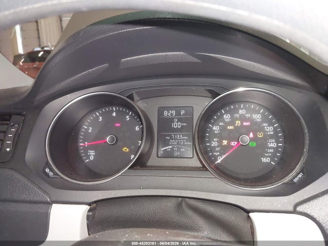 2015 Volkswagen Jetta 2.0l S მანქანა იყიდება აუქციონზე, vin: 3VW2K7AJ8FM272317, აუქციონის ნომერი: 45293161