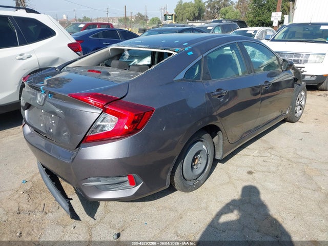 Honda Civic Lx 2018 2HGFC2F57JH519030 Image 4