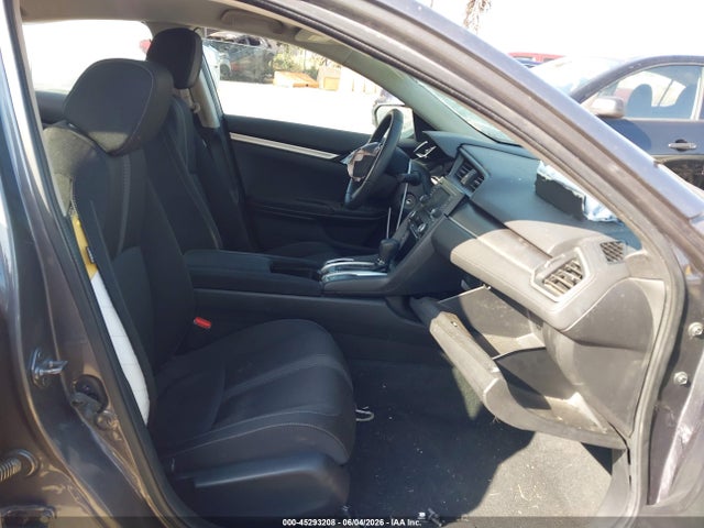 Honda Civic Lx 2018 2HGFC2F57JH519030 Image 5