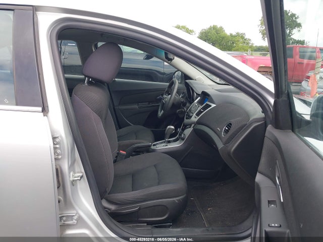 Продажа на аукционе авто 2015 Chevrolet Cruze 1lt Auto, vin: 1G1PC5SB2F7128766, номер лота: 45293218