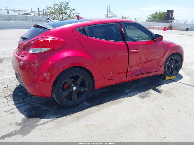 Продаж на аукціоні авто 2015 Hyundai Veloster, vin: KMHTC6AD9FU225054, номер лоту: 45293285