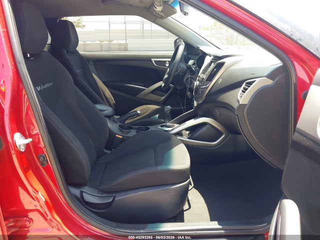 Продаж на аукціоні авто 2015 Hyundai Veloster, vin: KMHTC6AD9FU225054, номер лоту: 45293285