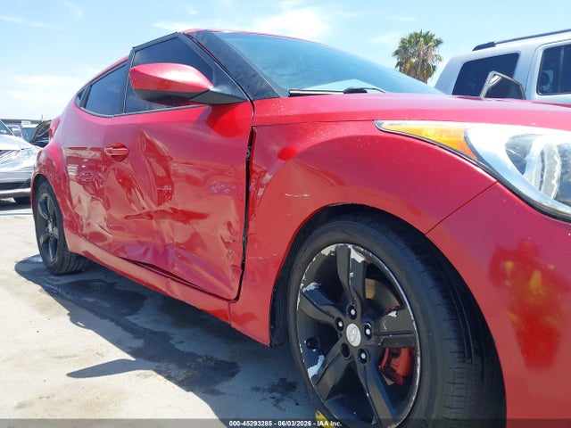Продаж на аукціоні авто 2015 Hyundai Veloster, vin: KMHTC6AD9FU225054, номер лоту: 45293285