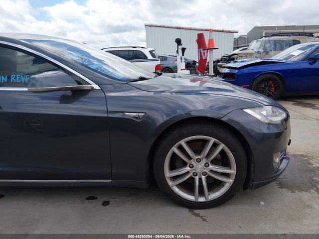 Продажа на аукционе авто 2014 Tesla Model S P85, vin: 5YJSA1H18EFP61599, номер лота: 45293294