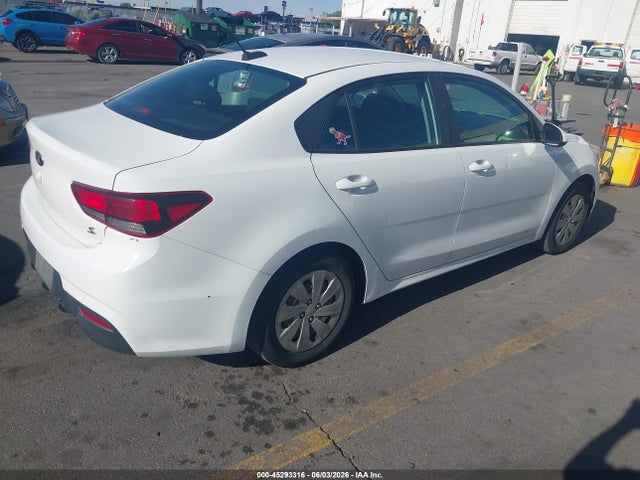 KIA RIO S 2018 3KPA24AB7JE077852 Image 4