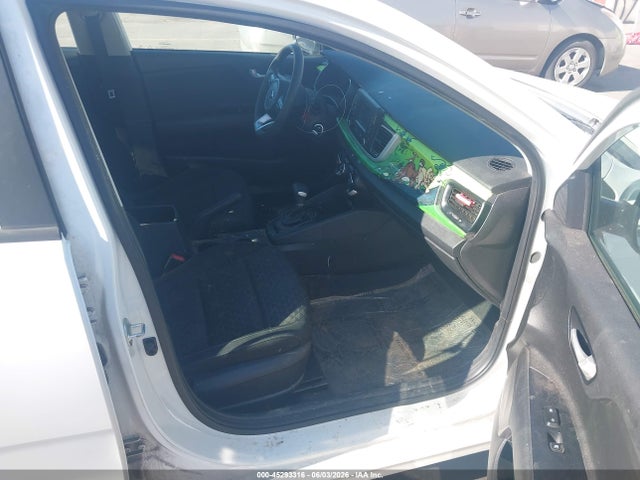 KIA RIO S 2018 3KPA24AB7JE077852 Image 5