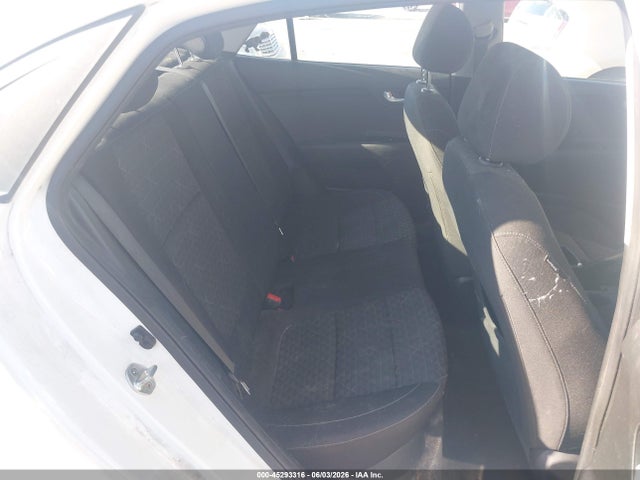 KIA RIO S 2018 3KPA24AB7JE077852 Image 8