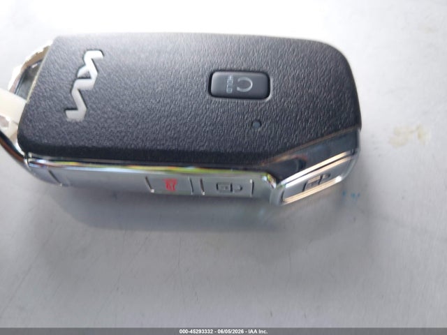 KNDEUCA74R7641714 KIA Seltos X-line