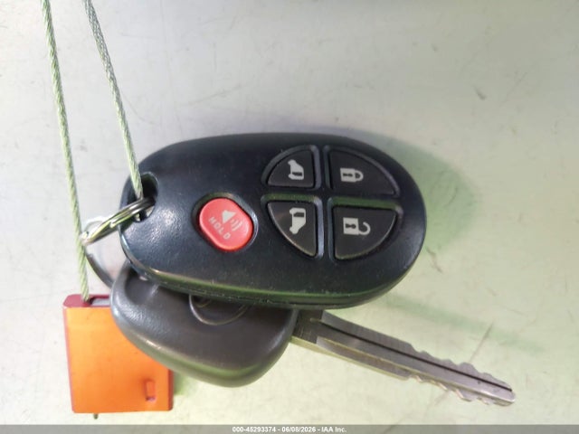 5TDKZ3DC6HS849725 Toyota Sienna Le 8 Passenger