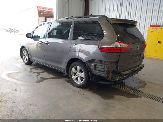 5TDKZ3DC6HS849725 Toyota Sienna Le 8 Passenger