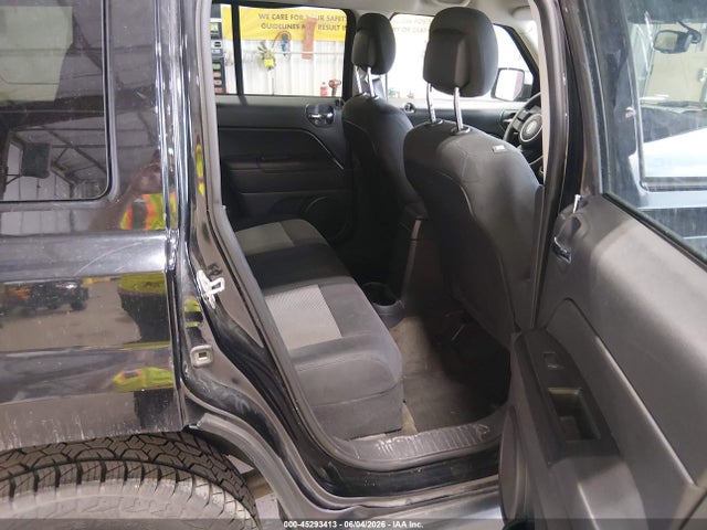 45293413 :رقم المزاد ، 1C4NJPBA7GD734686 vin ، 2016 Jeep Patriot Sport مزاد بيع