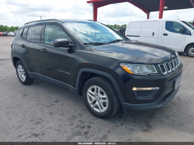 2018 3C4NJCAB3JT416116 zdjęcie główne