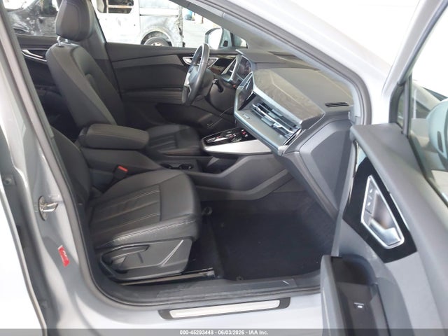 45293448 :رقم المزاد ، WA1G2BFZ1NP050117 vin ، 2022 Audi Q4 E-tron Premium 50 Quattro مزاد بيع