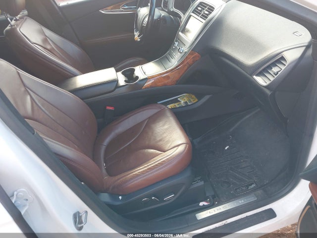 Продажа на аукционе авто 2016 Lincoln Mkx Reserve, vin: 2LMTJ8LR8GBL27953, номер лота: 45293503