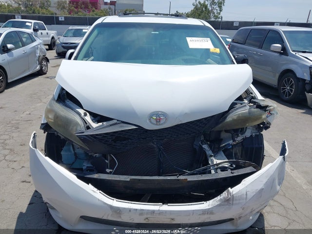 Toyota Sienna Se 8 Passenger 2014 5TDXK3DC0ES428248 Image 11