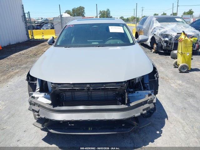 1HGCY2F82RA012190 Honda Accord Hybrid Touring