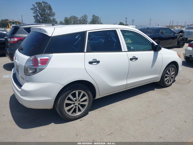 45293580 :رقم المزاد ، 2T1KR32EX5C550702 vin ، 2005 Toyota Matrix مزاد بيع