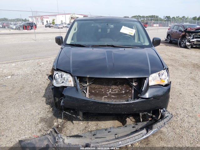 45293588 :رقم المزاد ، 2C4RC1BG0GR292991 vin ، 2016 Chrysler Town & Country Touring مزاد بيع