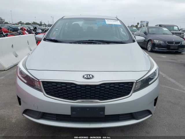 KIA FORTE LX 2018 3KPFK4A7XJE214283 Image 12