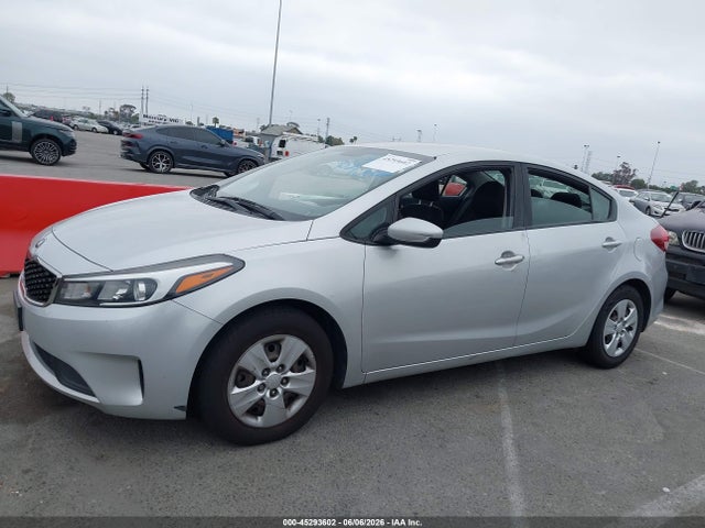 KIA FORTE LX 2018 3KPFK4A7XJE214283 Image 14