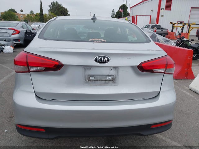 KIA FORTE LX 2018 3KPFK4A7XJE214283 Image 16