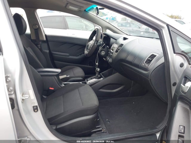 KIA FORTE LX 2018 3KPFK4A7XJE214283 Image 5