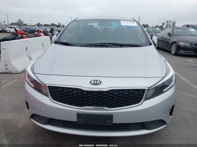 KIA FORTE LX 2018 3KPFK4A7XJE214283 Image 6