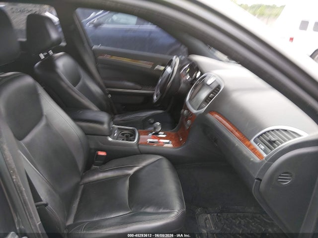 2013 Chrysler 300 Motown მანქანა იყიდება აუქციონზე, vin: 2C3CCAAG5DH615218, აუქციონის ნომერი: 45293612