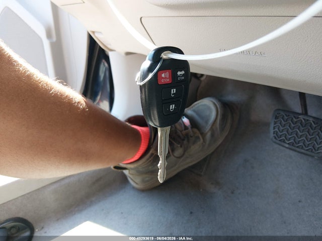 4T1BF1FK6FU978361 Toyota CAMRY LE
