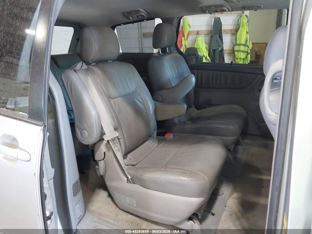 Продажа на аукционе авто 2006 Toyota Sienna Xle Limited, vin: 5TDBA22C96S076606, номер лота: 45293659