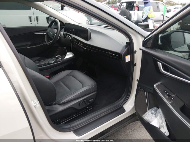 KIA Ev6 Wind 2022 KNDC3DLC2N5036901 Image 5