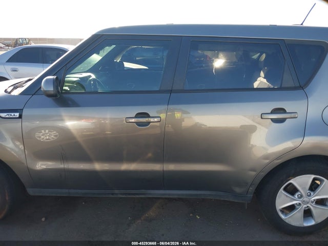 KIA Soul 2015 KNDJN2A2XF7170884 Image 14