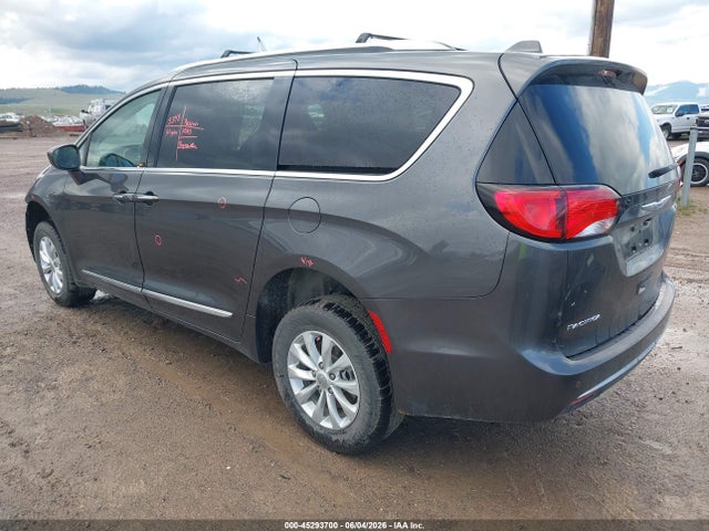 45293700 :رقم المزاد ، 2C4RC1BG4JR306673 vin ، 2018 Chrysler Pacifica Touring L مزاد بيع