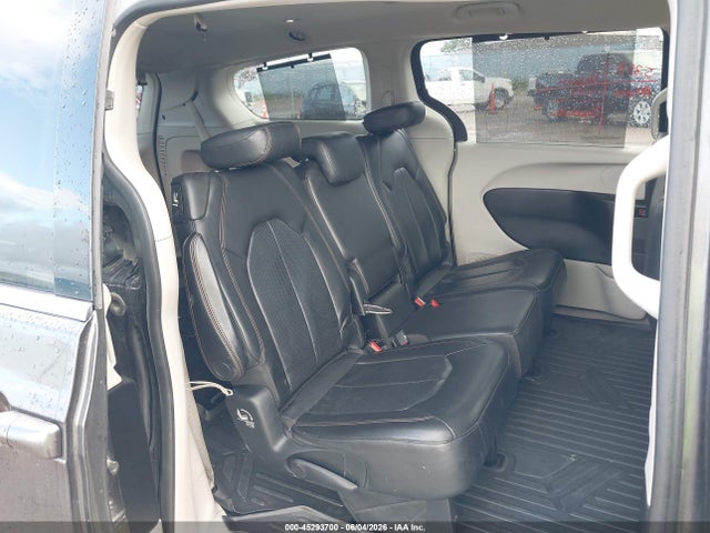 45293700 :رقم المزاد ، 2C4RC1BG4JR306673 vin ، 2018 Chrysler Pacifica Touring L مزاد بيع