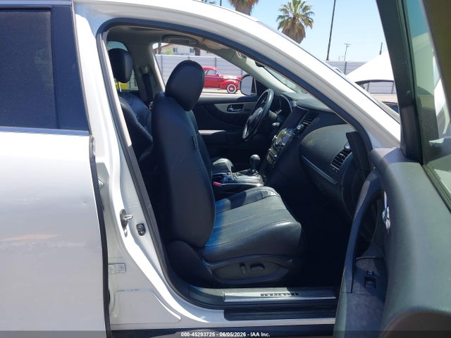 JN8CS1MW5EM410678 Infiniti QX70