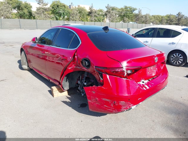 Продажа на аукционе авто 2017 Alfa Romeo Giulia Rwd, vin: ZARFAEBN1H7562561, номер лота: 45293726