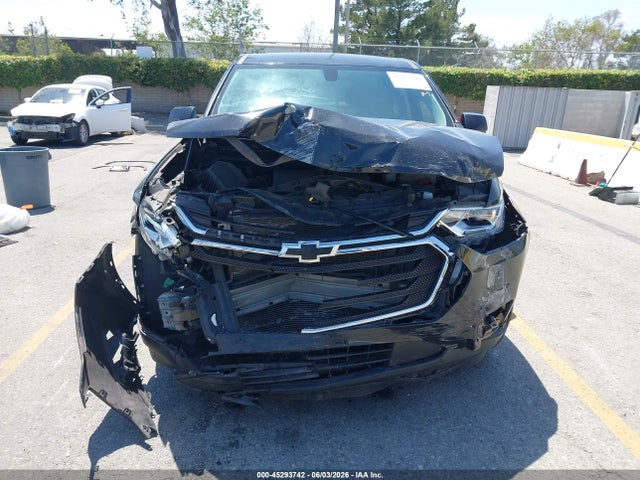 2021 Chevrolet Traverse Fwd Ls მანქანა იყიდება აუქციონზე, vin: 1GNERFKW7MJ165096, აუქციონის ნომერი: 45293742