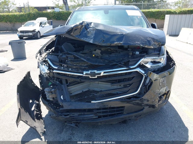 2021 Chevrolet Traverse Fwd Ls მანქანა იყიდება აუქციონზე, vin: 1GNERFKW7MJ165096, აუქციონის ნომერი: 45293742
