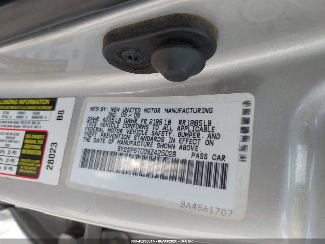 2009 Pontiac Vibe მანქანა იყიდება აუქციონზე, vin: 5Y2SP67009Z425028, აუქციონის ნომერი: 45293814