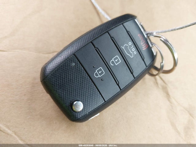 KIA SOUL + 2016 KNDJP3A59G7240967 Image 11