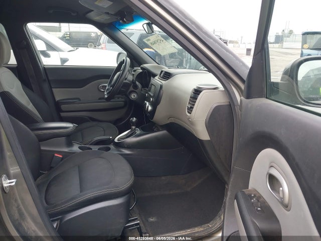 KIA SOUL + 2016 KNDJP3A59G7240967 Image 5