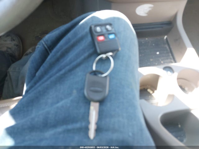 45293853 :رقم المزاد ، 1FMZU74E15UA93018 vin ، 2005 Ford Explorer Eddie Bauer مزاد بيع