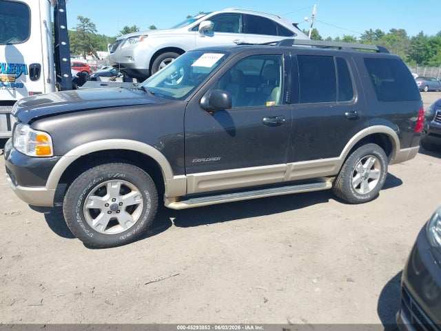 45293853 :رقم المزاد ، 1FMZU74E15UA93018 vin ، 2005 Ford Explorer Eddie Bauer مزاد بيع